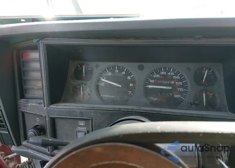 1994 Jeep Cherokee Sport z USA, uszkodzony, nr VIN 1J4FJ68S9RL142885